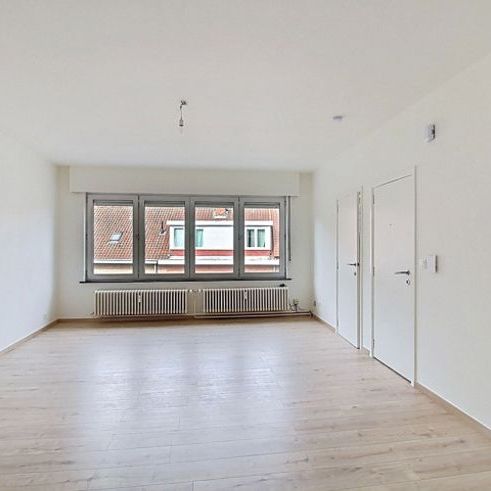 Appartement te huur - Photo 1