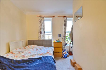 6 bedroom semi-detached house to rent - Photo 4