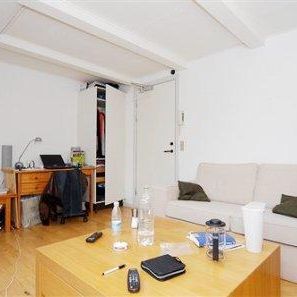 Værelse med fælles bad/toilet og fælles køkken - Photo 1