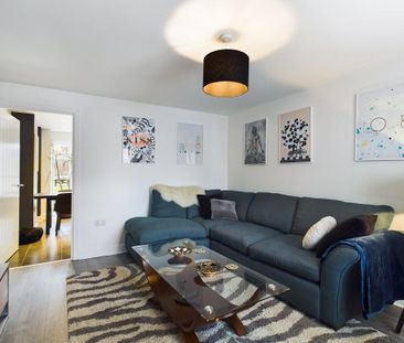 3 bedroom semi-detached house to rent - Photo 1