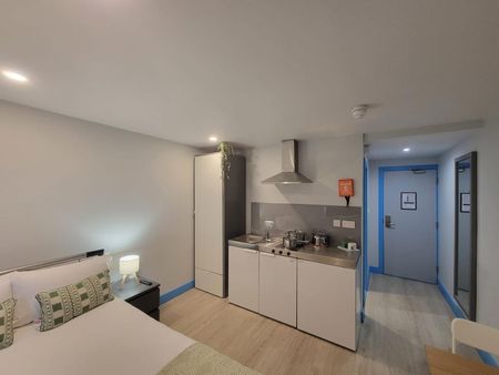 Studio Flat, London Road, CR7 - Photo 2