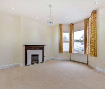 5 bedroom semi-detached house to rent - Photo 2