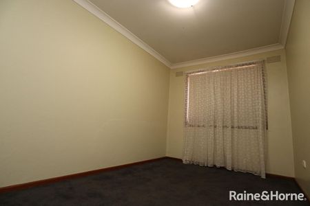 CENTRAL CHARM - Photo 4