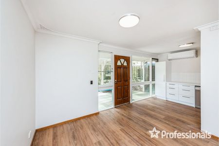Fresh & Bright Craigie Home - Photo 4