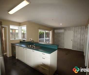 Wonderful Three Bedroom Family Home - Photo 1