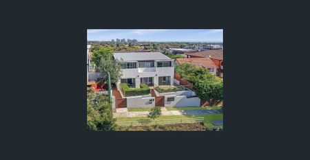 MODERN, AFFORDABLE, CONVENIENT STUDIO CLOSE TO UNSW - Photo 2