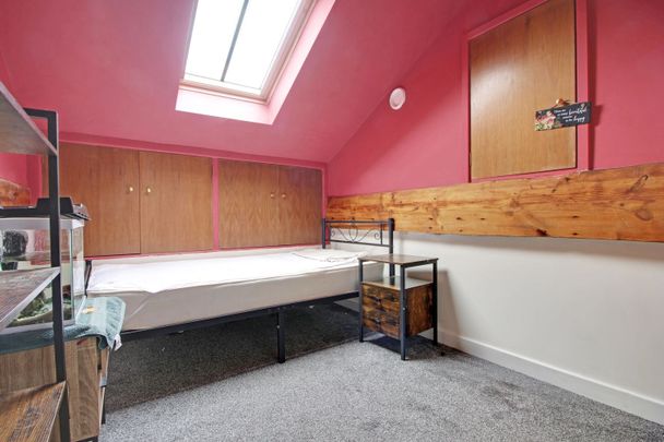 3 Bedroom - Photo 1