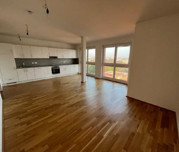 Helle 3-Zimmer-Wohnung mit schönem Ausblick - Geräumiges Wohnzimmer - Photo 4