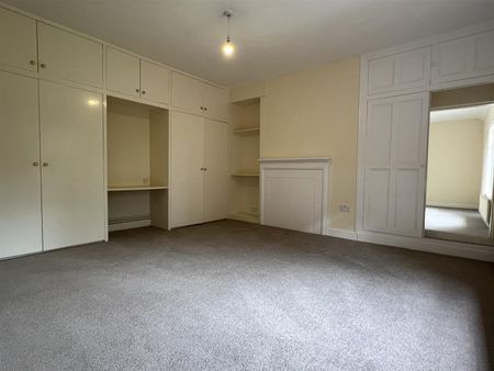 Pen Y Lan, Ruabon. - Photo 3