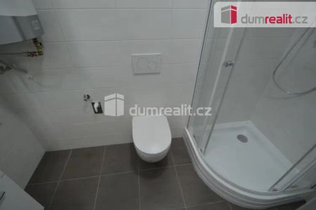 Pronájem bytu 1+kk 30 m - Photo 5