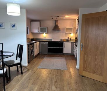 2 bedroom flat to rent - Photo 6