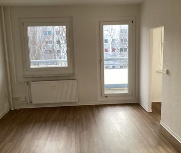 3 Raum- Wohnung mit Balkon und Aufzug - Foto 6