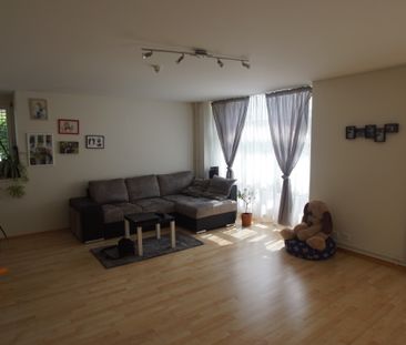Spacieux appartement de 2.5 pièces en rez-de-chaussée - Photo 1