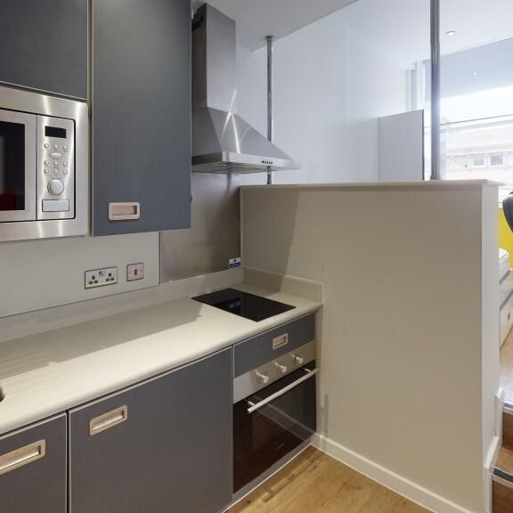 Studio to rent - Photo 1