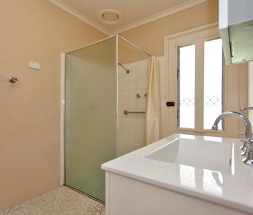 CENTRAL LOCATION!! - Photo 1