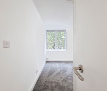 3 Bed Flat, St Matthews Lodge, NW1 - Photo 6