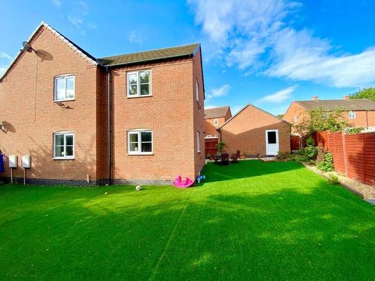 Mabbs Close, Worcester, WR4 - Photo 1