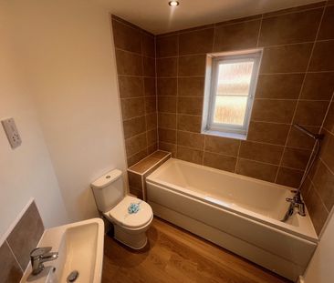 Dobney Street, Spalding, Surfleet - Photo 5