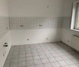 Moderne 3,5 Zimmer-Wohnung mit Balkon in Derschlag - Foto 3