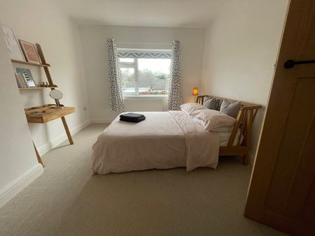 4 Bed Semi-Detached House, Causeway Head Road, S17 - Photo 3