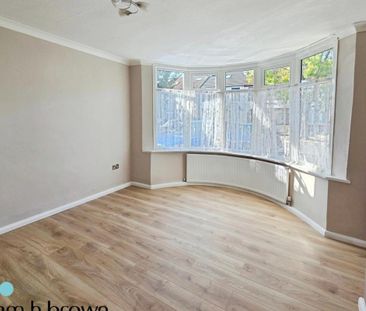 Shirley Gardens, BARKING - Photo 6