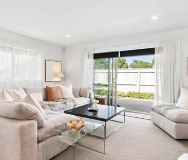 Spacious 3 Bedroom Home in the Heart of Pukekohe - Photo 1