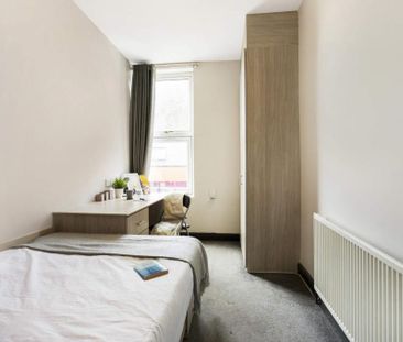 4 bedroom flat to rent - Photo 5