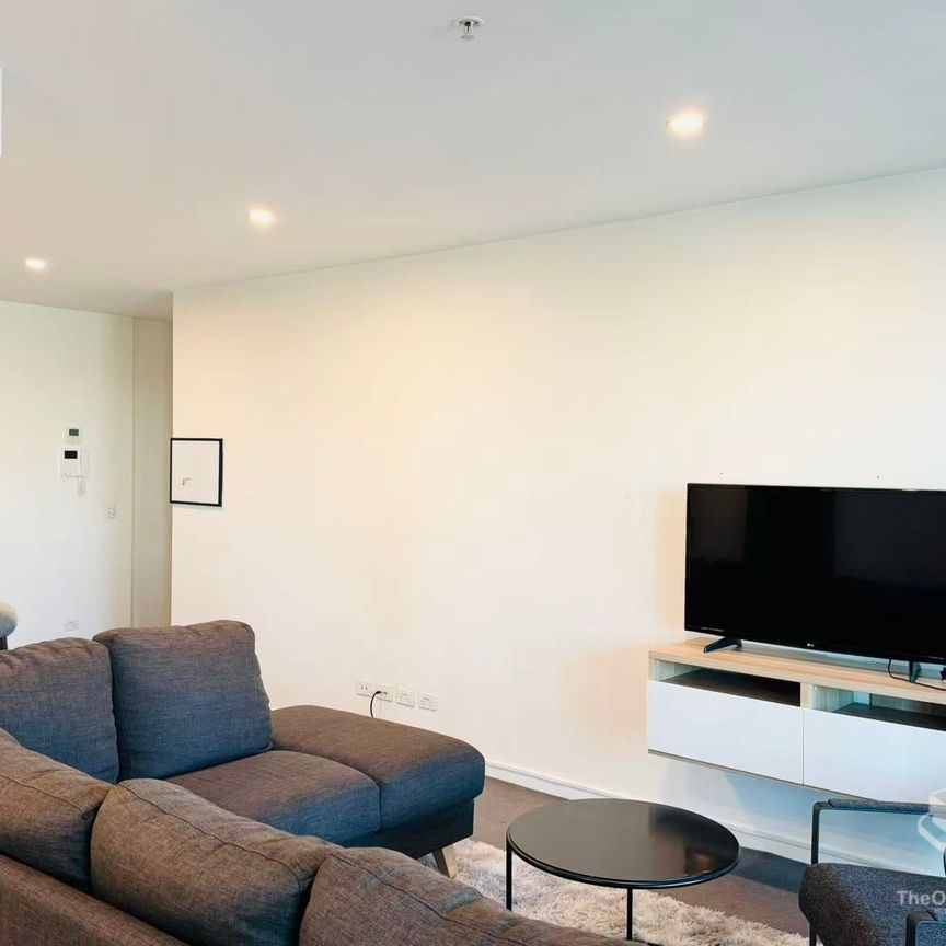 FURNISHED APARTMENT 2 BED, 2 BATH, 1 CAR SPACE ON 50 HUDSON ROAD ALBION QLD 4010 - Photo 1