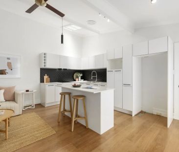 Secluded gem free standing cottage. - Photo 1