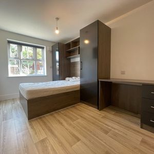 Studio Flat, Charndon Close, RG2 - Photo 2