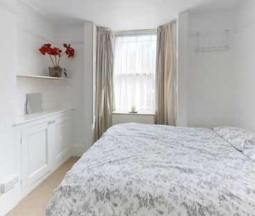 4 bedroom terraced house to rent - Photo 6