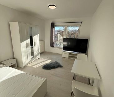 Helle, möbelierte 1-Zimmer-Wohnung, im Herzen von Kaiserslautern - Photo 2