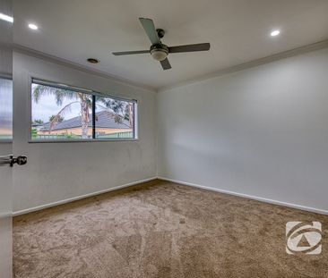 ROOM TO RELAX, SPACE TO ENTERTAIN - Photo 5