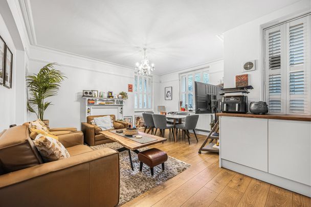 3 bedroom apartment to rent - Photo 1