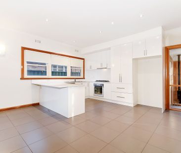 121 Werribee Street North, Werribee - Photo 3