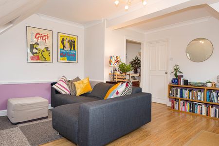 1 Bed Flat, North Side Wandsworth Common, SW18 - Photo 2