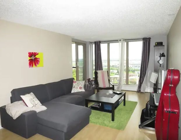 Penthouse Suite: Newly Renovated 2BDRM, 2-BTH with Panoramic Views | 2008 - 10149 Saskatchewan Dr NW, Edmonton - Photo 1