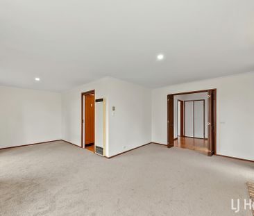 5 Portus Place, Bruce ACT, Belconnen - Photo 2