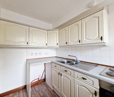 1 bedroom flat to rent - Photo 6