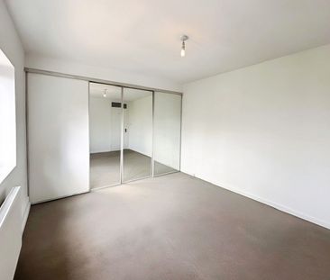 Two-Bedrooms Apartment - Photo 3