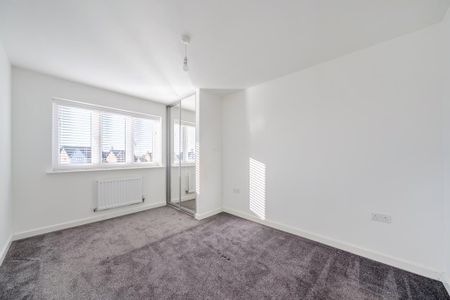 4 bedroom detached house to rent - Photo 5