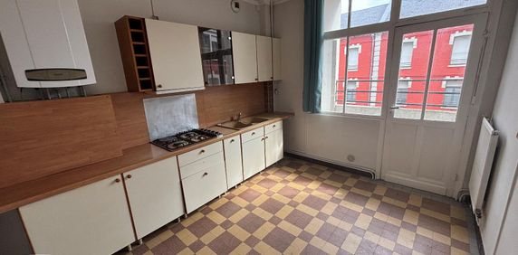 Location Appartement 3 pièces 63m² LILLE 59000 - Photo 2