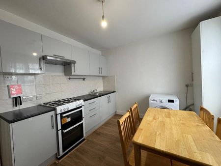 2 bedroom apartment to rent - Photo 4