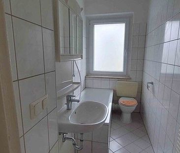 Gemütliche 2-Zimmer-Wohnung mit tollem Schnitt und Balkon sucht Handwerker! - Photo 1