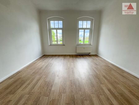 4-Raum-Wohnung im Altbau-Stil mit Balkon zentrumsnah in Aue - Photo 3