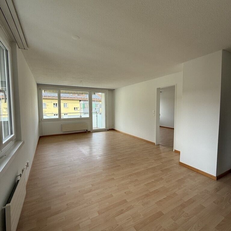 Generous apartment in the best location - Photo 1