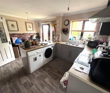 3 bedroom semi-detached house to rent - Photo 5