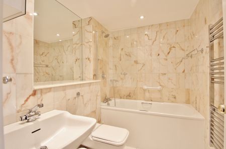 Warwick House, Windsor Way, Hammersmith, London, W14 - Photo 2