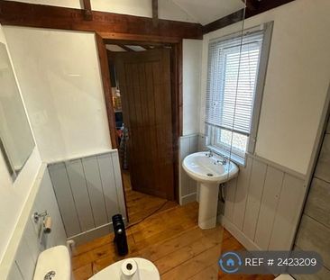 1 bedroom detached house to rent - Photo 3