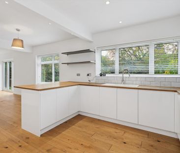 6 bedroom detached house to rent - Photo 3